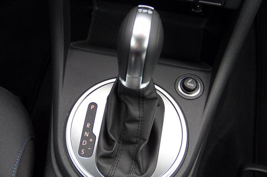  Volkswagen Beetle Turbo 2012 года  (фото 55 из 84)